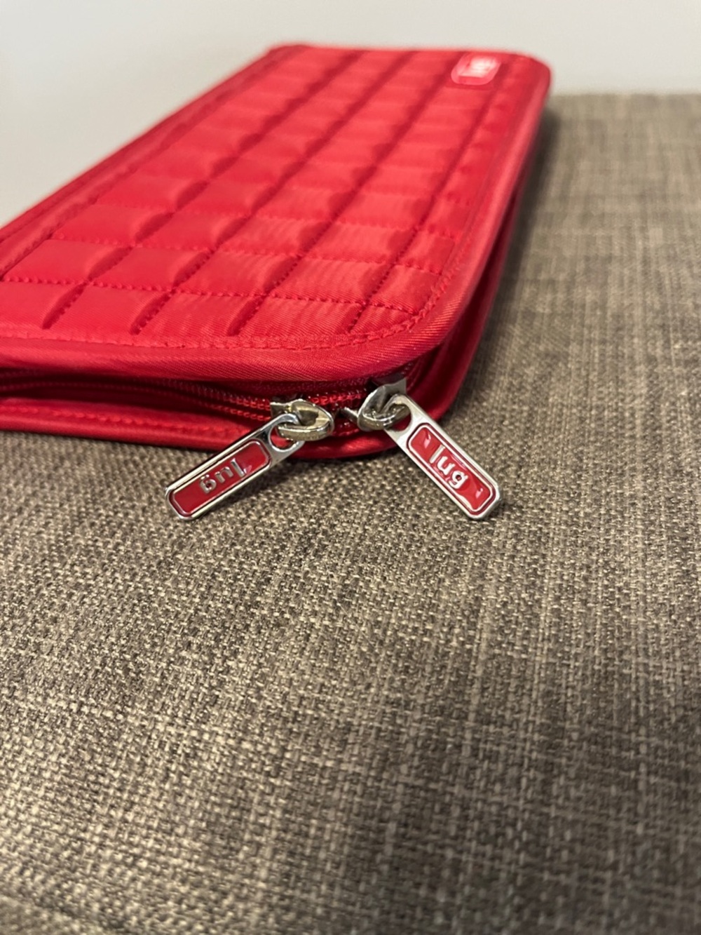 lug Red Quilted Wristlet Organizer - Picture 2 of 9